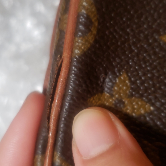 Louis Vuitton St Germain - Picture 11 of 17